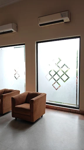 Hotel Lounge